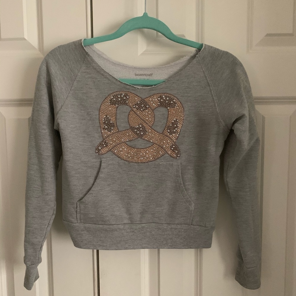 🍒Super cute.comfy girls sweatshirt. Sz s(6-8)
